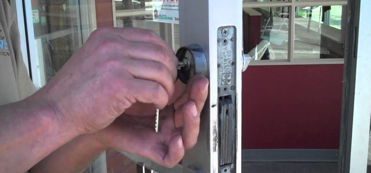 commercial door lock repair Rio del Mar